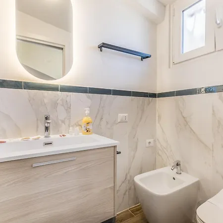 Fly&rest Apartament *